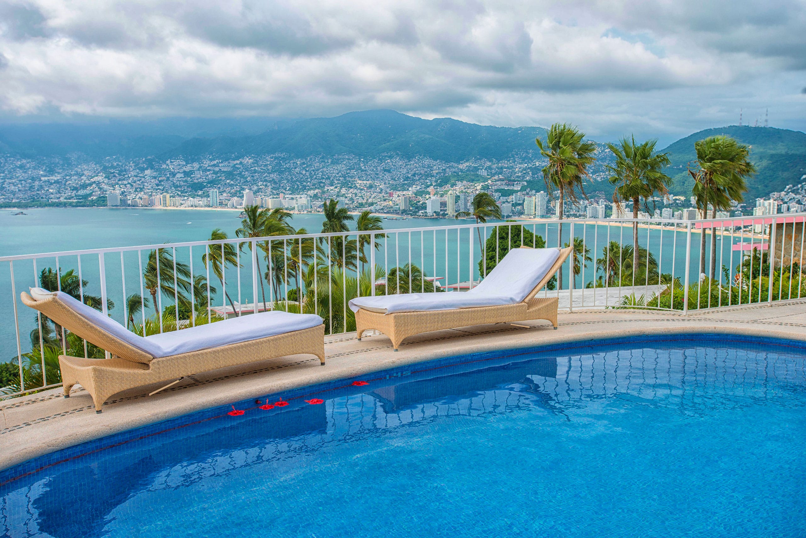 Las Brisas Acapulco La Encantada suite pool